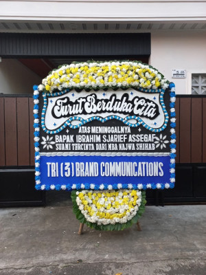 Papan Bunga Duka di Seberuang